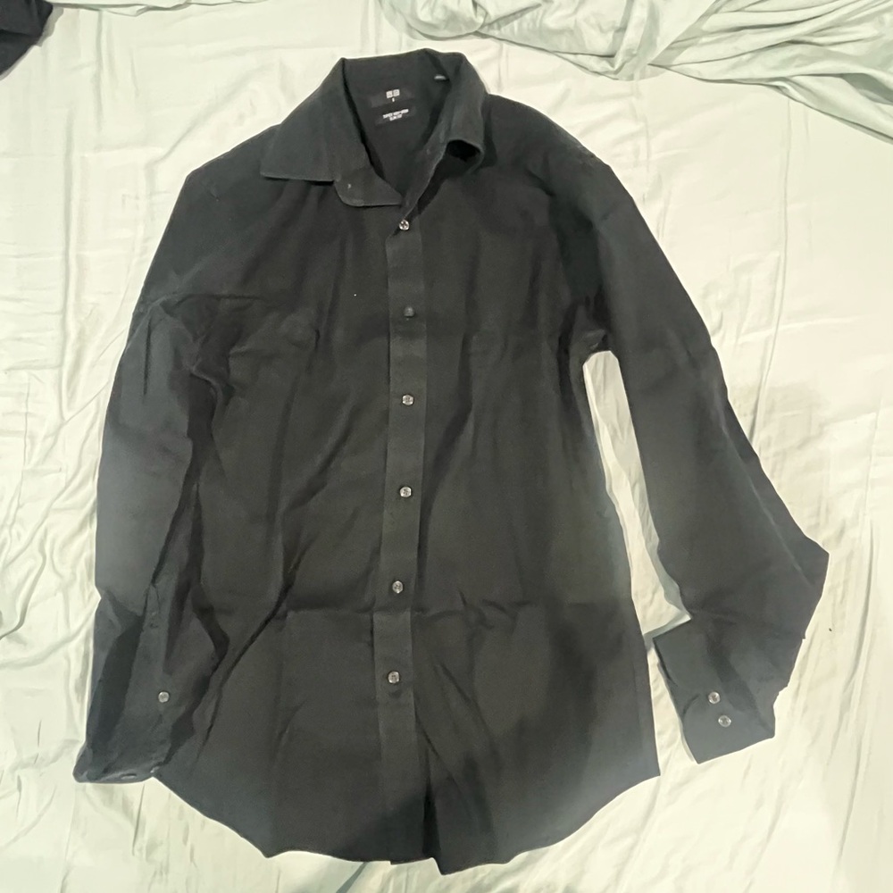 Uniqlo black super non iron small dress shirt